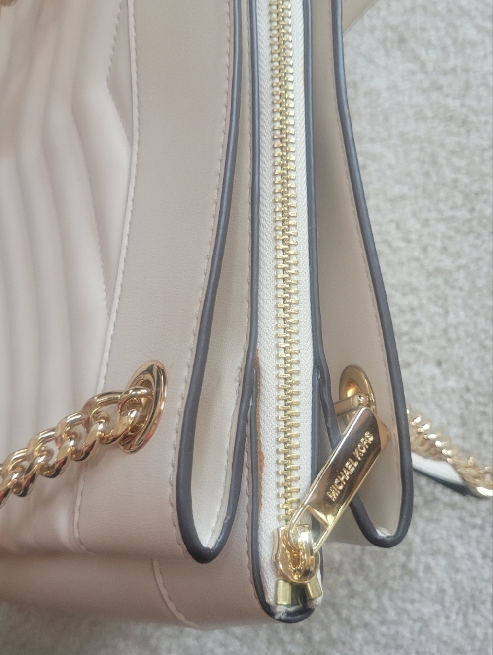 Chic Michael Kors Whitney Light Cream Quilted Leather Medium Chain Shoulder Tote - Picture 13 of 14